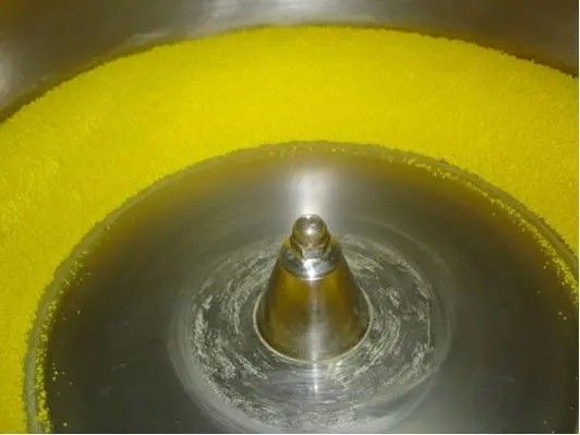 QZL-Reihen-kugelförmige Strahlenen-Maschine, nass Granulations-Maschine für Medizin