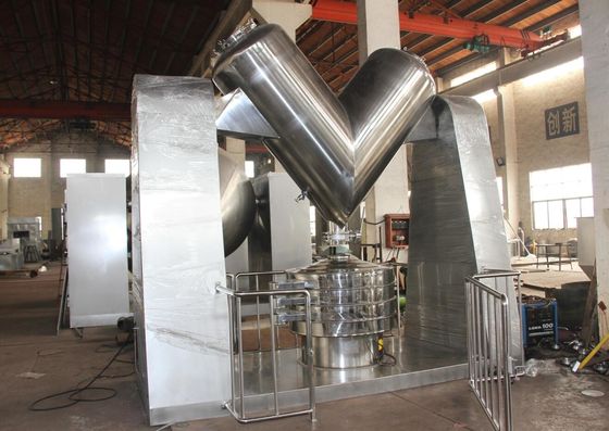 V Mischmaschinen-pharmazeutische Mischer-Maschine 20r/Min Chemical Mixing Equipment